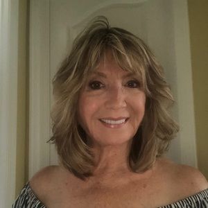 Meet your Posher, Carol